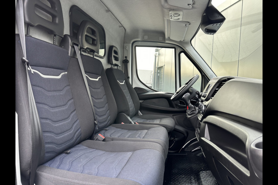 Iveco Daily 35C16V / 2.3 157 PK / 410 / AUTOMAAT / DUBBEL LUCHT / 3.500 KG AHG / AIRCO ( ECC )