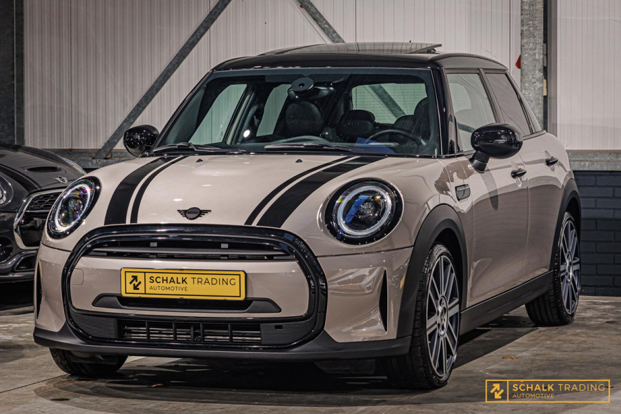 MINI 1.5 Cooper MINI Yours Pano 5-deurs 1e eigenaar Facelift