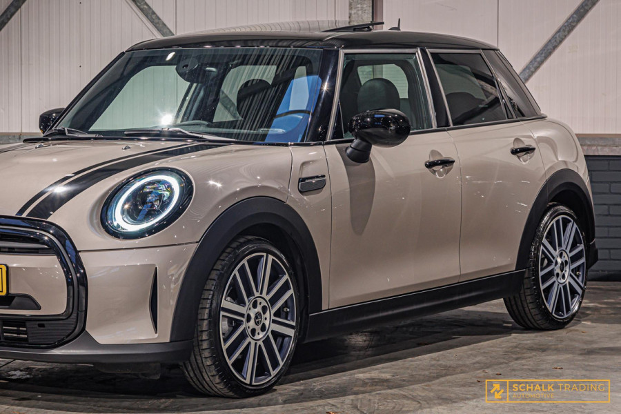 MINI 1.5 Cooper MINI Yours Pano 5-deurs 1e eigenaar Facelift