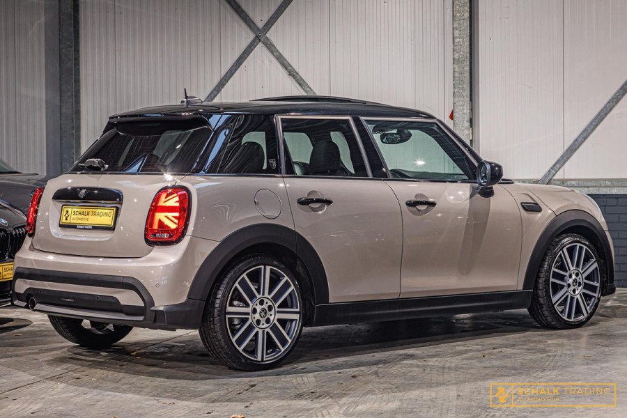 MINI 1.5 Cooper MINI Yours Pano 5-deurs 1e eigenaar Facelift