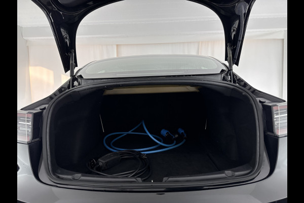 Tesla Model 3 Standard RWD Plus 60 kWh [ 3-Fase ] *PANO | AUTO-PILOT | NAPPA-LEATHER | KEYLESS | FULL-LED | MEMORY-PACK | SURROUND-VIEW | DAB | APP-CONNECT | DIGI-COCKPIT | LANE-ASSIST | TOWBAR | COMFORT-SEATS | 18"ALU*