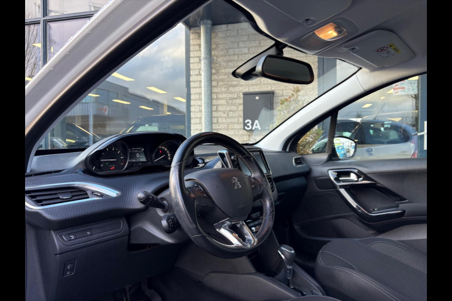 Peugeot 208 1.2 PureTech Allure | CARPLAY | AUTOMAAT | CRUISE | AIRCO