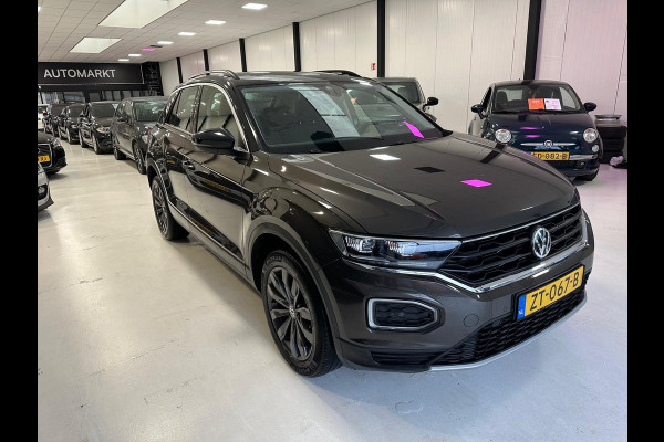 Volkswagen T-Roc 1.5 TSI Sport+INC 1 JAAR GARANTIE KERSTACTIE !! PANORAMADAK