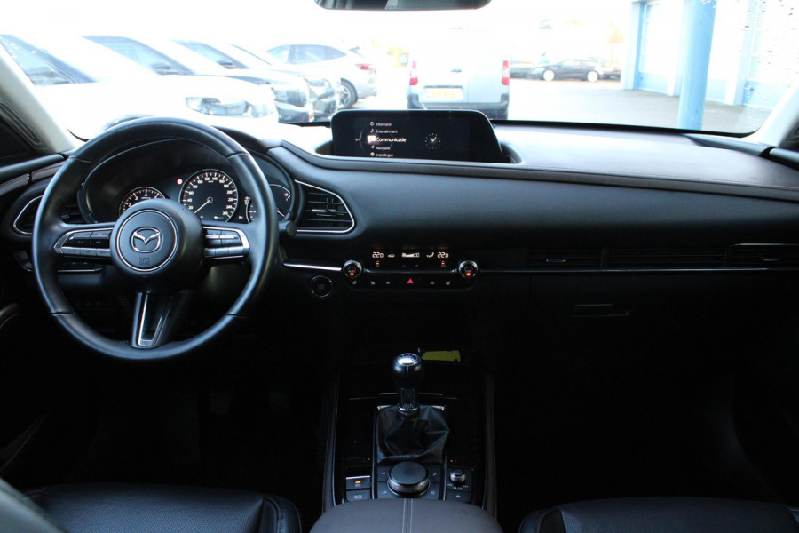 Mazda CX-30 2.0 e-SkyActiv-X M Hybrid Luxury | Trehaak | BOSE | Stoel + Stuurverwarming | Navigatie | Head-Up Display |