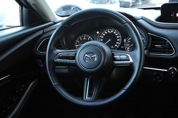 Mazda CX-30 2.0 e-SkyActiv-X M Hybrid Luxury | Trehaak | BOSE | Stoel + Stuurverwarming | Navigatie | Head-Up Display |