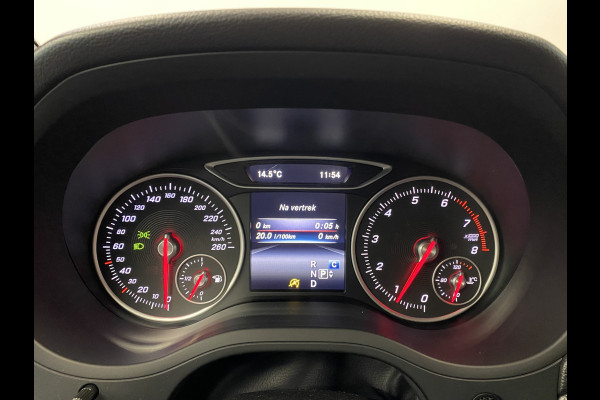 Mercedes-Benz B-Klasse 180 AMG Night Edition Cruise/climate Automaat PDC Panoramadak Navigatie