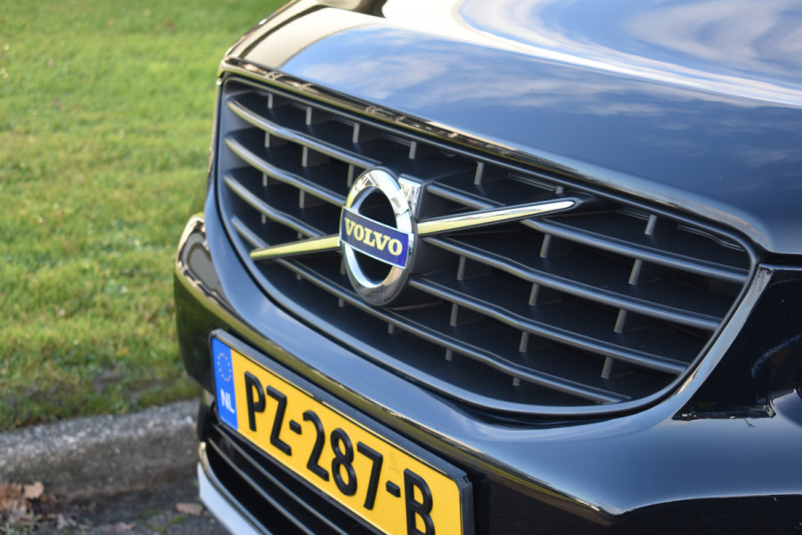 Volvo XC60 D3 150PK Automaat Ocean Race Trekhaak | Camera | Stoelverwarming | Leder | Xenon | 18"LMV | Elektr. achterklep