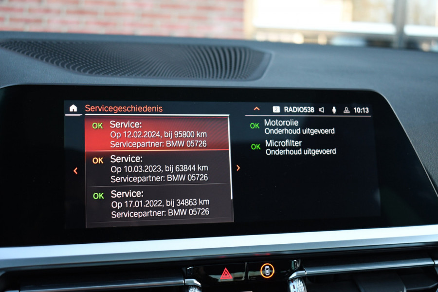 BMW 3-serie 330e M-Sport Pano ACC El-zetels HUD Laser Adp-onderstel