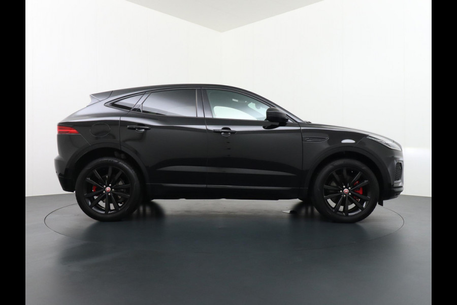 Jaguar E-Pace 1.5 P300e AWD R-Dynamic VAN 52.900 VOOR 47.877 EINDEJAARSVOORDEEL 5.023 ORIG. NL. NAP KM. | ELEK. STOELEN | LEDER