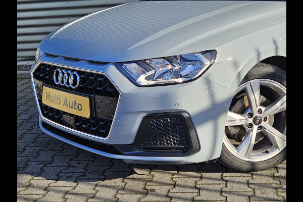 Audi A1 Sportback 35 TFSI Pro Line 150pk S Tronic Dealer O.H Pijlgrijs | Virtual Cockpit | Keyless | Sportstoelen Verwarmd | Camera | Apple Carplay | 17"L.M |