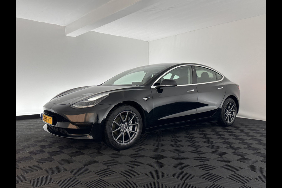 Tesla Model 3 Standard RWD Plus 60 kWh [ 3-Fase ] (INCL.BTW) Aut. *PANO | AUTO-PILOT | NAPPA-LEATHER | KEYLESS | FULL-LED | MEMORY-PACK | SURROUND-VIEW | DAB | APP-CONNECT | DIGI-COCKPIT | LANE-ASSIST | TOWBAR | COMFORT-SEATS | 18"ALU*