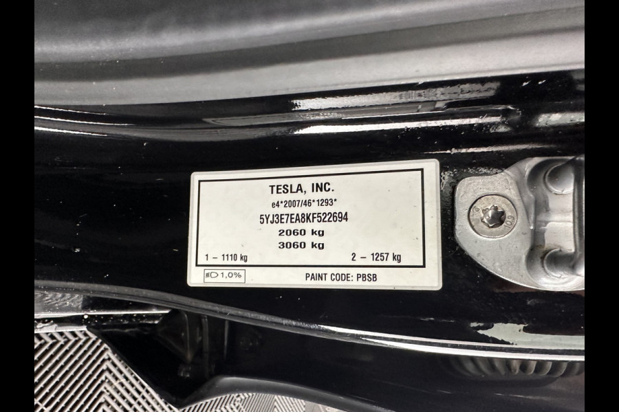 Tesla Model 3 Standard RWD Plus 60 kWh [ 3-Fase ] (INCL.BTW) Aut. *PANO | AUTO-PILOT | NAPPA-LEATHER | KEYLESS | FULL-LED | MEMORY-PACK | SURROUND-VIEW | DAB | APP-CONNECT | DIGI-COCKPIT | LANE-ASSIST | TOWBAR | COMFORT-SEATS | 18"ALU*