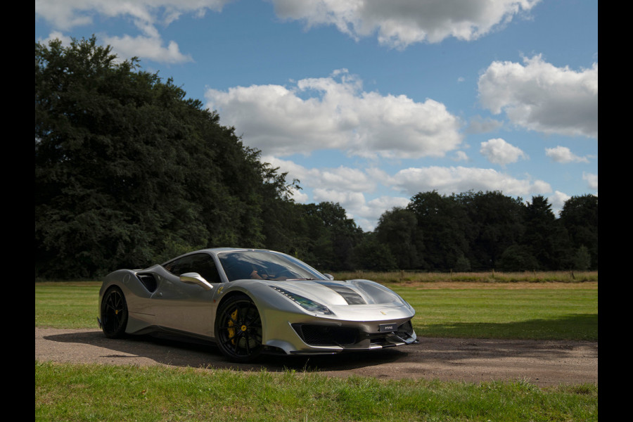 Ferrari 488 Pista | Lift | Cuoio Alcantara! | Full PPF | Veel carbon | Argento Nurburgring