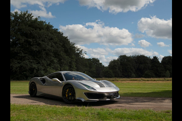 Ferrari 488 Pista | Lift | Cuoio Alcantara! | Full PPF | Veel carbon | Argento Nurburgring