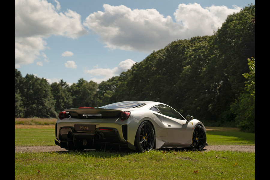 Ferrari 488 Pista | Lift | Cuoio Alcantara! | Full PPF | Veel carbon | Argento Nurburgring