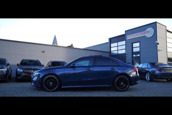 Mercedes-Benz A-Klasse 180 d Launch Edition Premium Plus | Stoelverwarming | 360 Camera | Pano