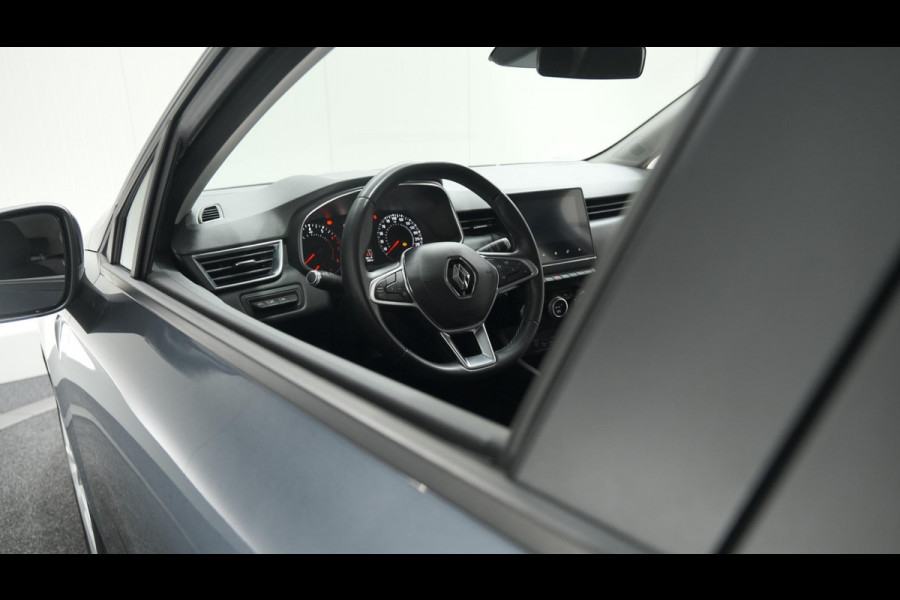 Renault Clio TCe 100 Zen | Parkeersensoren | Navigatie | Climate Control | Apple Carplay