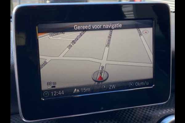 Mercedes-Benz A-Klasse 180 BlueEfficiency URBAN - Navigatie I Airco I PDC I Sport interieur & Velgen I Dealer onderhouden