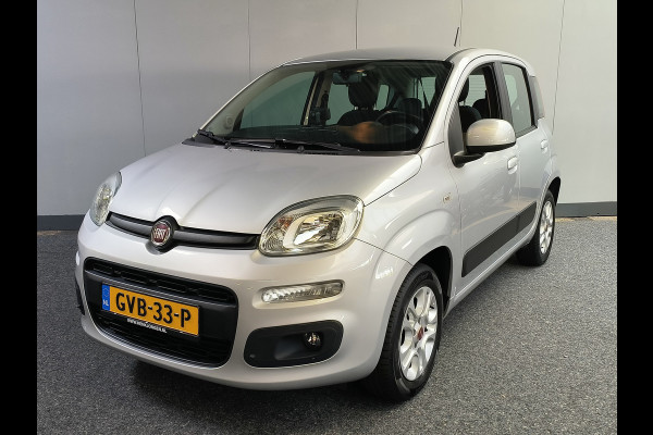 Fiat Panda 1.2 Lounge 4 cilinder uit 2020 Rijklaar + 12 maanden Bovag-garantie Henk Jongen Auto's in Helmond,  al 50 jaar service zoals 't hoort!