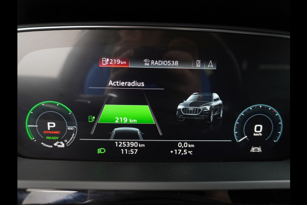 Audi e-tron E-Tron 55 95kWh 408PK Quattro S-LINE Leder/Alcantara Audi-Connect Virtual-Cockpit Park-Assist 20"lmv S-Line- Sport-Stoel+Verwarm Led WiFi Connected-Services Apple-Carplay Android Keyless-Go PTC Interieur-Voorverwarming/koeling Electr.-A-Klep Priv.Glass Niveau-regeling(Automatisch) ESP Hill-Hold Rijstrook Chroompakket Priv.Glas Donkere Hemel Dakspoiler Botsherkenning+Waarschuwing AEB Connected-Services Rijstrooksensor Origin.Nederlandse Auto