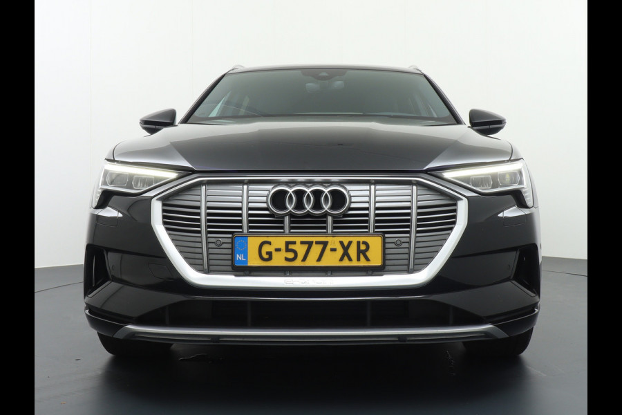 Audi e-tron E-Tron 55 95kWh 408PK Quattro S-LINE Leder/Alcantara Audi-Connect Virtual-Cockpit Park-Assist 20"lmv S-Line- Sport-Stoel+Verwarm Led WiFi Connected-Services Apple-Carplay Android Keyless-Go PTC Interieur-Voorverwarming/koeling Electr.-A-Klep Priv.Glass Niveau-regeling(Automatisch) ESP Hill-Hold Rijstrook Chroompakket Priv.Glas Donkere Hemel Dakspoiler Botsherkenning+Waarschuwing AEB Connected-Services Rijstrooksensor Origin.Nederlandse Auto