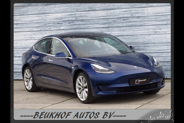 Tesla Model 3 Standard RWD Plus Trekhaak 19 inch Pano Leer