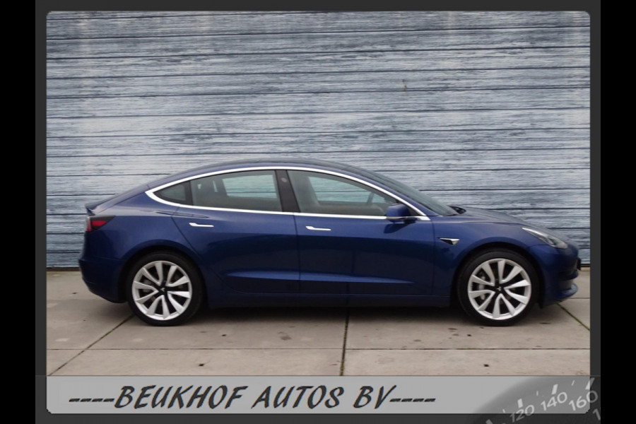 Tesla Model 3 Standard RWD Plus Trekhaak 19 inch Pano Leer