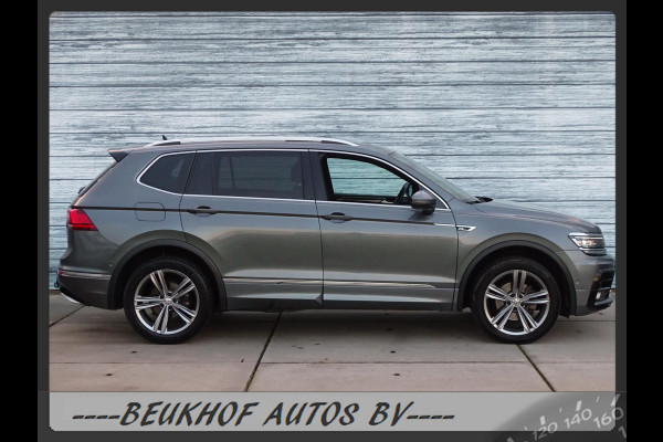 Volkswagen Tiguan Allspace 1.5 TSI R-line Trekhaak Pano Leer