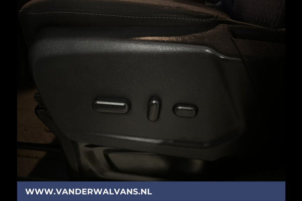 Ford Transit 2.0 TDCI 131pk L3H2 Euro6 Airco | Camera | Navigatie | Apple Carplay Android Auto, Cruisecontrol, Stoelverwarming, Verwarmde voorruit, Parkeersensoren, Bijrijdersbank