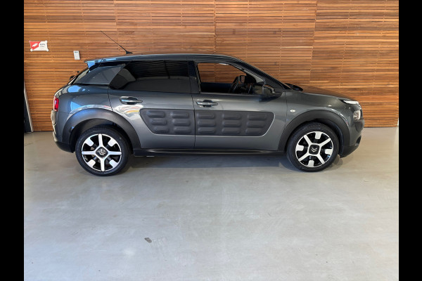 Citroën C4 Cactus 1.2 PureTech Shine | Panorama | Parkeerassistent Pakket | PDC | Camera | Winter Pakket | 17 Inch