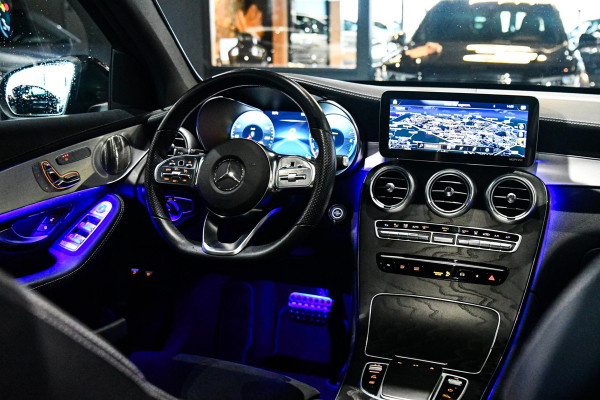 Mercedes-Benz GLC 300e 4MATIC AMG Night. BTW, Pano, Memory, 360, Virtual, Burm, Keyless, CarPlay, Multibeam, Sfeer!