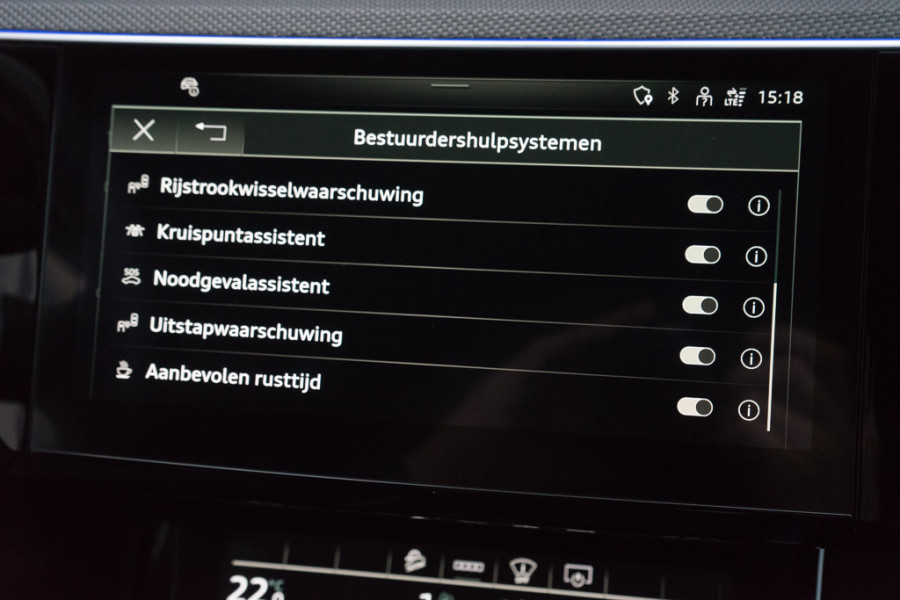 Audi e-tron Sportback S Quattro / Luchtvering/ Virtual Cockpit Plus/ Panoramadak/ Trekhaak/ 23 Inch Lichtmetalen velgen/ 370kW (504PK)