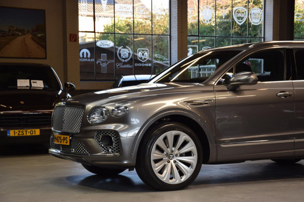 Bentley Bentayga 4.0 V8 Navi|Leder|Massage|Night-Vision|Org.NL|Dealer Onderhouden|Nw.Model|ACC|Nwp.325000