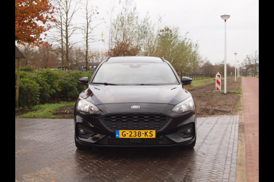 Ford FOCUS Wagon 1.5 EcoBoost ST Line Business | 182 PK | Bang & Olufsen | Panoramadak | NL-Auto |