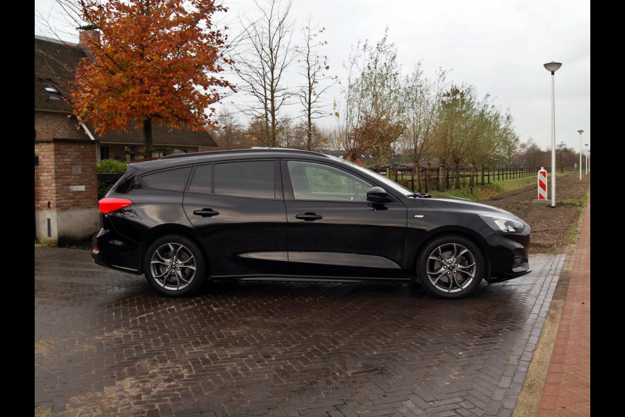 Ford FOCUS Wagon 1.5 EcoBoost ST Line Business | 182 PK | Bang & Olufsen | Panoramadak | NL-Auto |