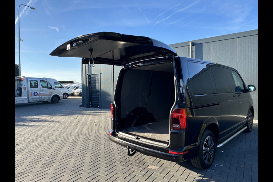 Volkswagen Transporter 2.0 TDI 150 PK / BULLI / DSG AUTOMAAT / L1H1 / LED VERLICHTING / ADAPTIVE CRUISE / CAMERA / 1e EIG. / TREKHAAK / CARPLAY / AIRCO