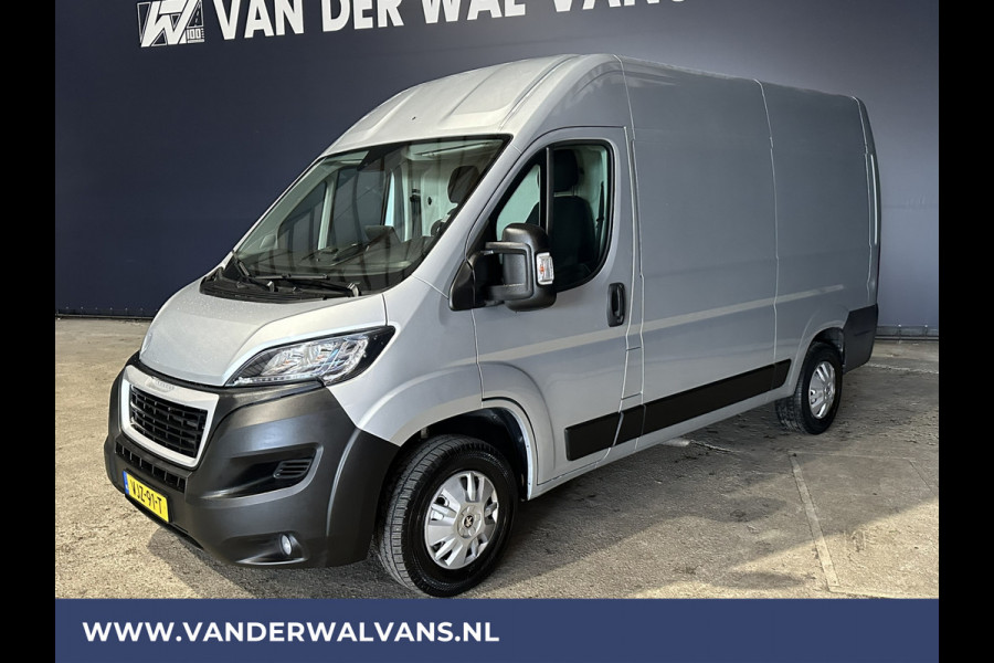 Peugeot Boxer 2.2 BlueHDi 140pk L2H2 Euro6 Airco | Camera | 2500kg Trekhaak | Cruisecontrol parkeersensoren, LED, chauffeursstoel