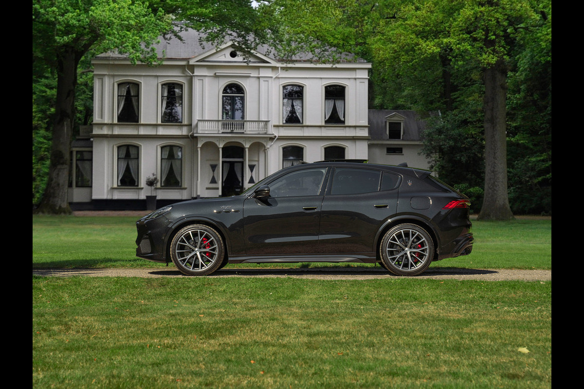 Maserati Grecale 3.0 V6 Trofeo 530pk | Sonus Faber Hifi | Pano-dak | Veel carbon | Stoelkoeling | Luchtvering etc!