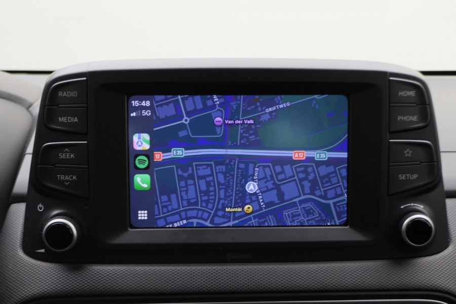 Hyundai Kona 1.0T Comfort Camera, Navigatie by App, Apple CarPlay, Climate, Cruise, PDC, DAB, 16''