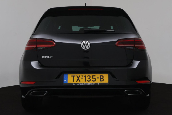 Volkswagen Golf 1.0 TSI Highline Business R (VIRTUAL, ADAPTIVE, NAVIGATIE, PDC, STOELVERWARMING, NL-AUTO, GOED ONDERHOUDEN)