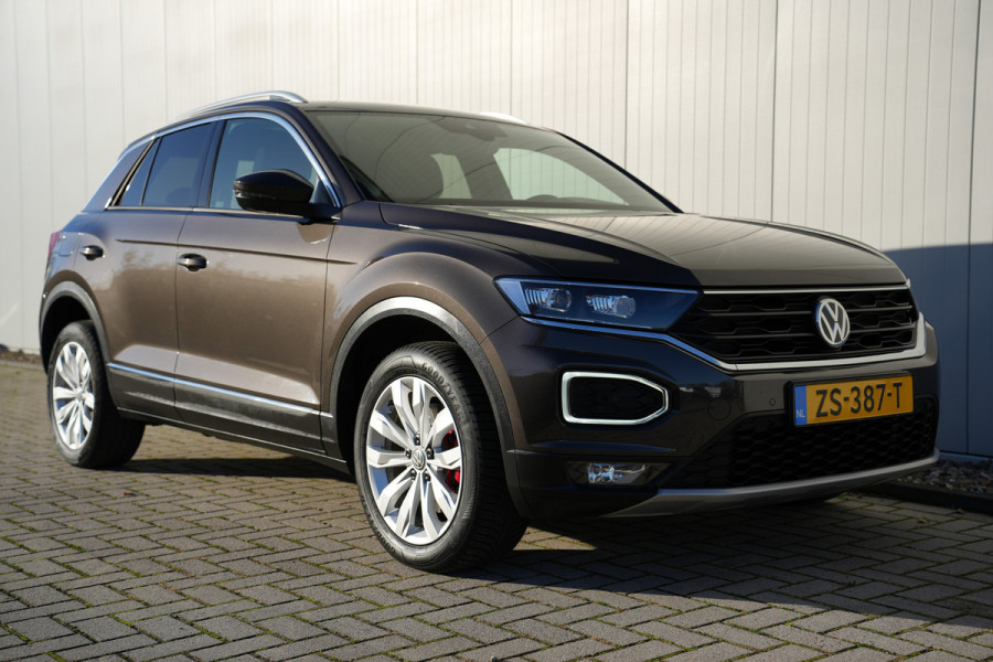 Volkswagen T-Roc 1.5 TSI Sport Automaat | Navigatie | Digitaal Dashboard | Camera