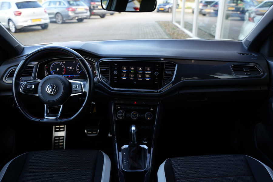 Volkswagen T-Roc 1.5 TSI Sport Automaat | Navigatie | Digitaal Dashboard | Camera