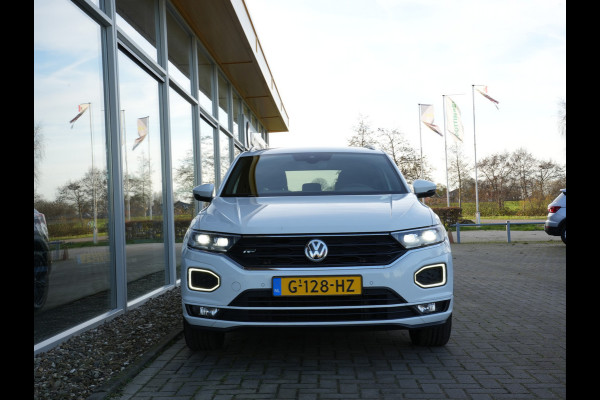 Volkswagen T-Roc 1.5 TSI Sport Business R | Navigatie | Climate Control | Keyless Go | Camera