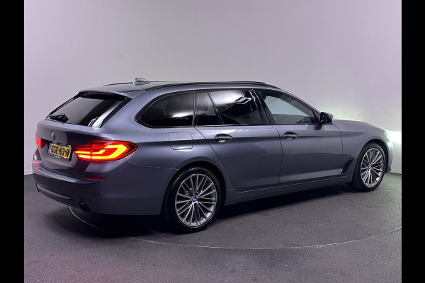 BMW 5 Serie Touring 530i Sportline 252pk | Panodak | Luxe Lederen comfortstoelen Memory | Head-up Display | Carplay | 360 Camera | Stoelventilatie |