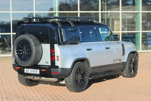 Land Rover Defender D240 110 S 7 Seater incl. Btw / BPM geel kenteken