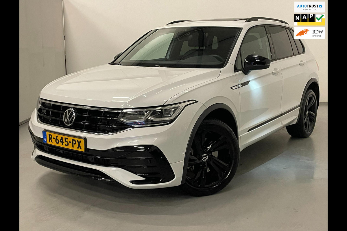 Volkswagen Tiguan 2.0 TSI 4Motion / R-Line / Pano / CarPlay