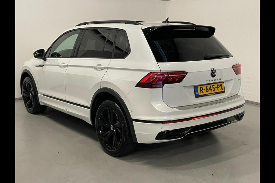 Volkswagen Tiguan 2.0 TSI 4Motion / R-Line / Pano / CarPlay