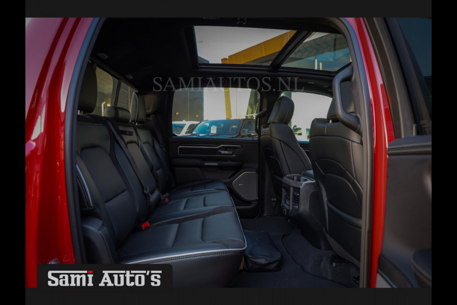 Dodge Ram PREMIUM NIGHT 2025 | HURRICAN 420PK 636 Nm | BOM VOL + 14.4 INCH SCHERM + LUCHTVERING + HUD | PRIJS MET LPG EN COVER EN GARANTIE DUBBELE CABINE | PICK UP | 5 PERSOONS | DC | GRIJSKENTEKEN | PR4 FLAME RED | VOORRAAD NR 2226 - 4993