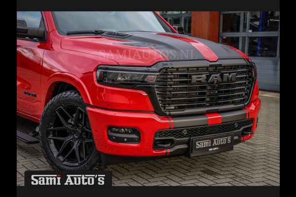 Dodge Ram PREMIUM NIGHT 2025 | HURRICAN 420PK 636 Nm | BOM VOL + 14.4 INCH SCHERM + LUCHTVERING + HUD | PRIJS MET LPG EN COVER EN GARANTIE DUBBELE CABINE | PICK UP | 5 PERSOONS | DC | GRIJSKENTEKEN | PR4 FLAME RED | VOORRAAD NR 2226 - 4993