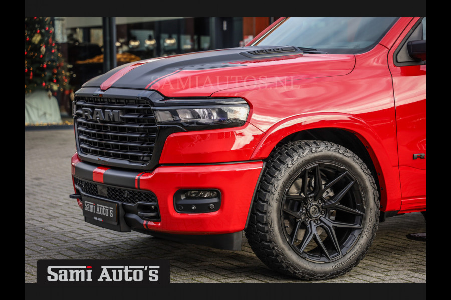 Dodge Ram PREMIUM NIGHT 2025 | HURRICAN 420PK 636 Nm | BOM VOL + 14.4 INCH SCHERM + LUCHTVERING + HUD | PRIJS MET LPG EN COVER EN GARANTIE DUBBELE CABINE | PICK UP | 5 PERSOONS | DC | GRIJSKENTEKEN | PR4 FLAME RED | VOORRAAD NR 2226 - 4993